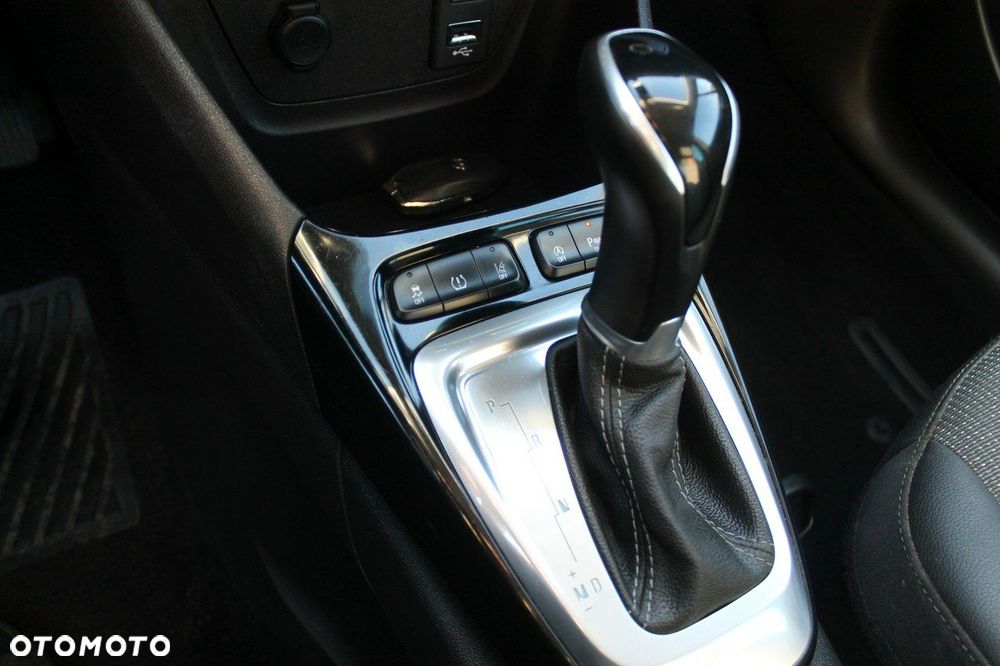 Opel Crossland X - 19