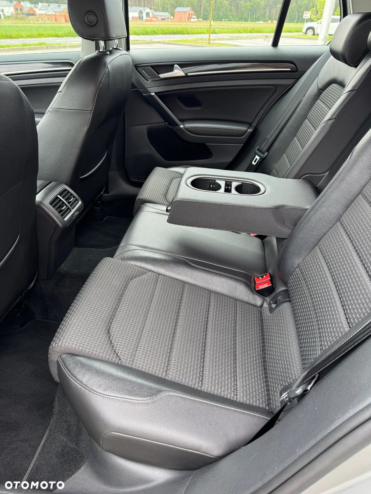 Volkswagen Golf 1.4 TSI BMT Highline DSG - 9