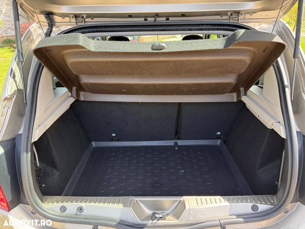 Dacia Sandero 1.5 90CP Laureate - 25