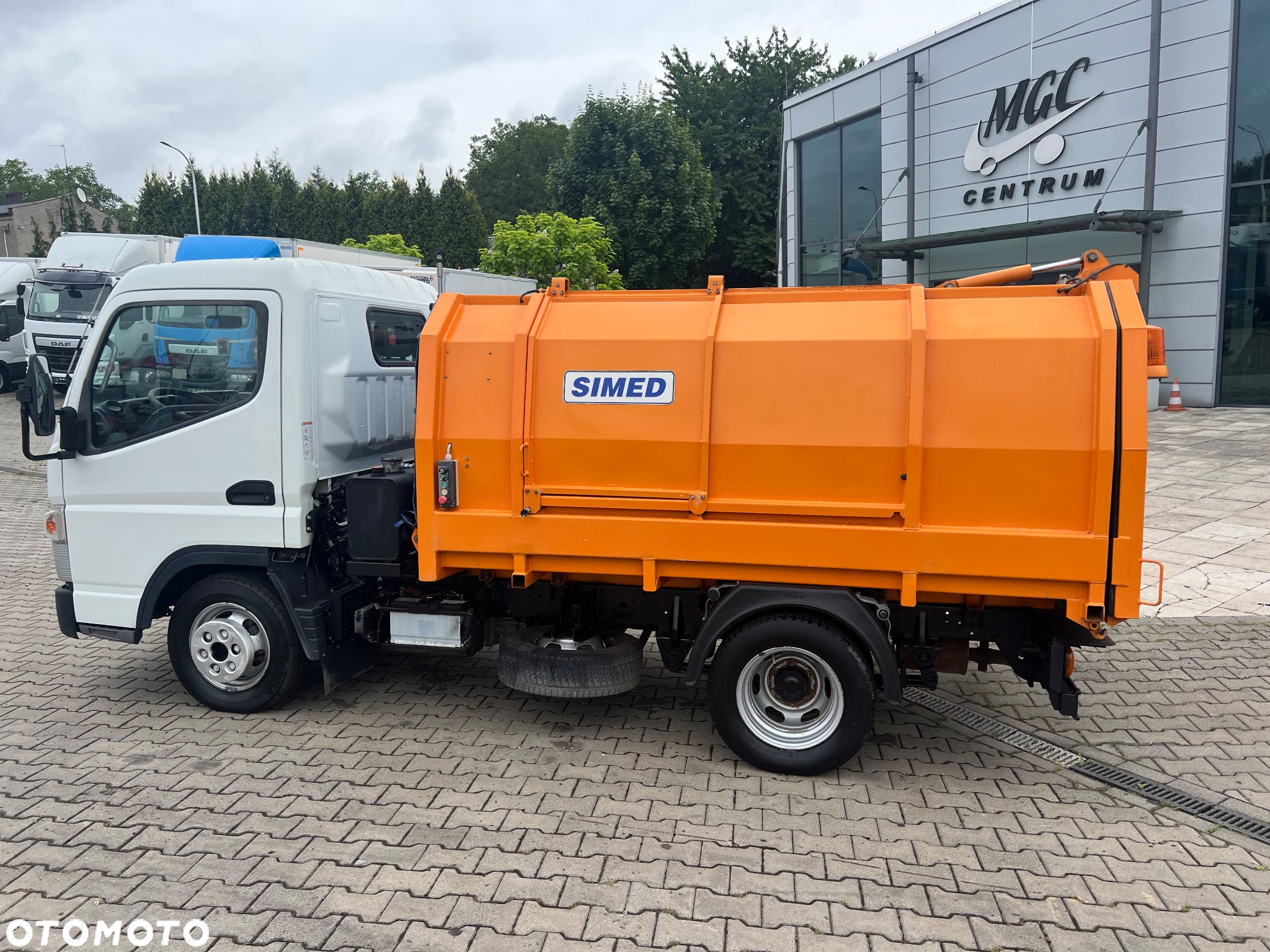Mitsubishi Canter 3S13 - 7