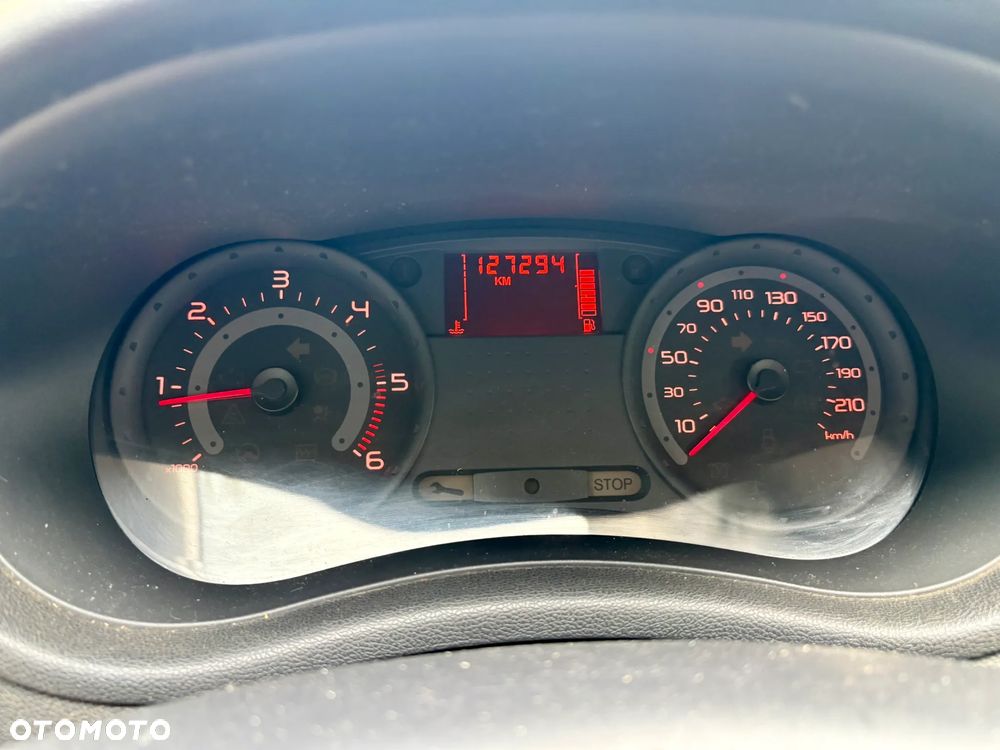 Renault Clio 1.5 dCi Authentique - 10