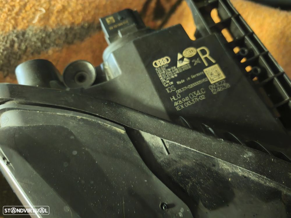 Farol direito full Led Audi A7 - 4K8941034C - 4