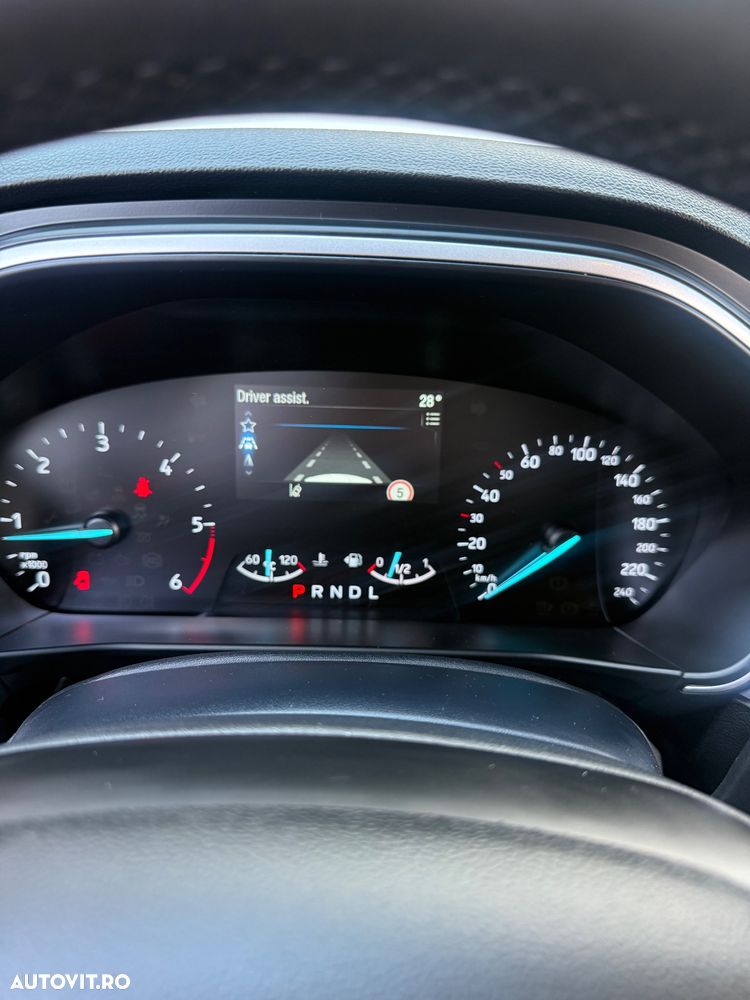 Ford Focus 1.5 EcoBlue Start-Stopp-System Aut. TITANIUM - 28