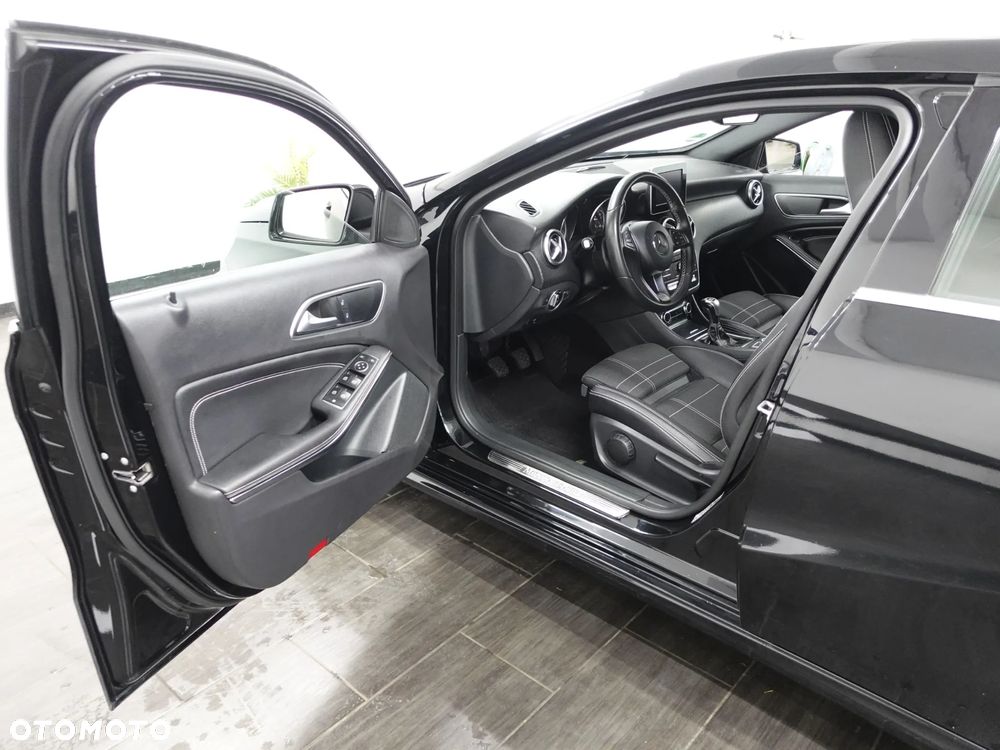 Mercedes-Benz Klasa A 180 (BlueEFFICIENCY) - 18