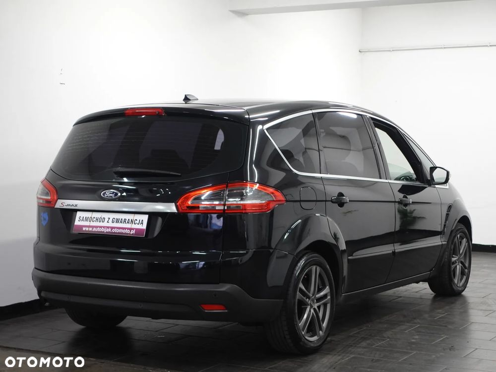 Ford S-Max - 8