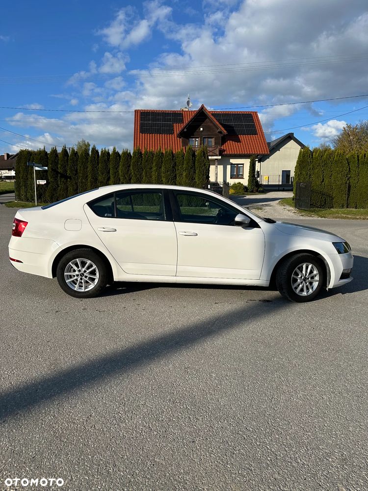 Skoda Octavia 1.6 TDI Active - 4