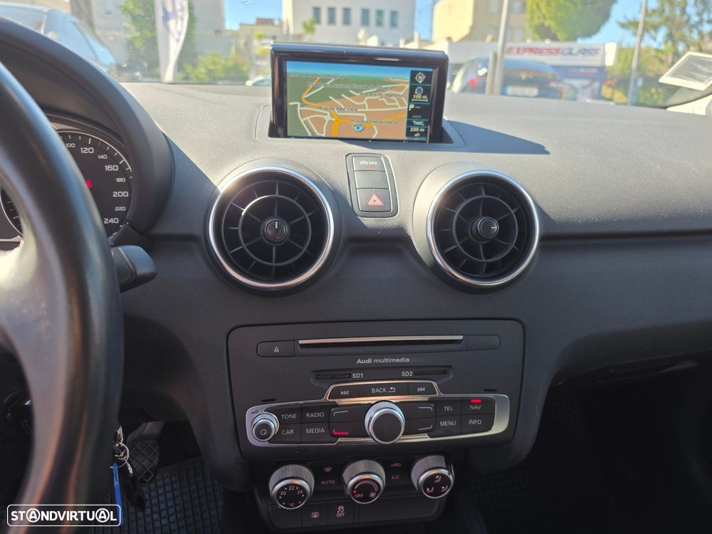 Audi A1 Sportback 1.0 TFSI ultra design - 6