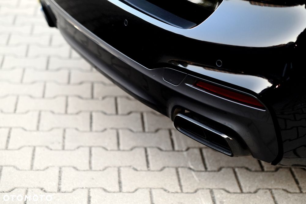 BMW Seria 5 M550i xDrive sport - 5