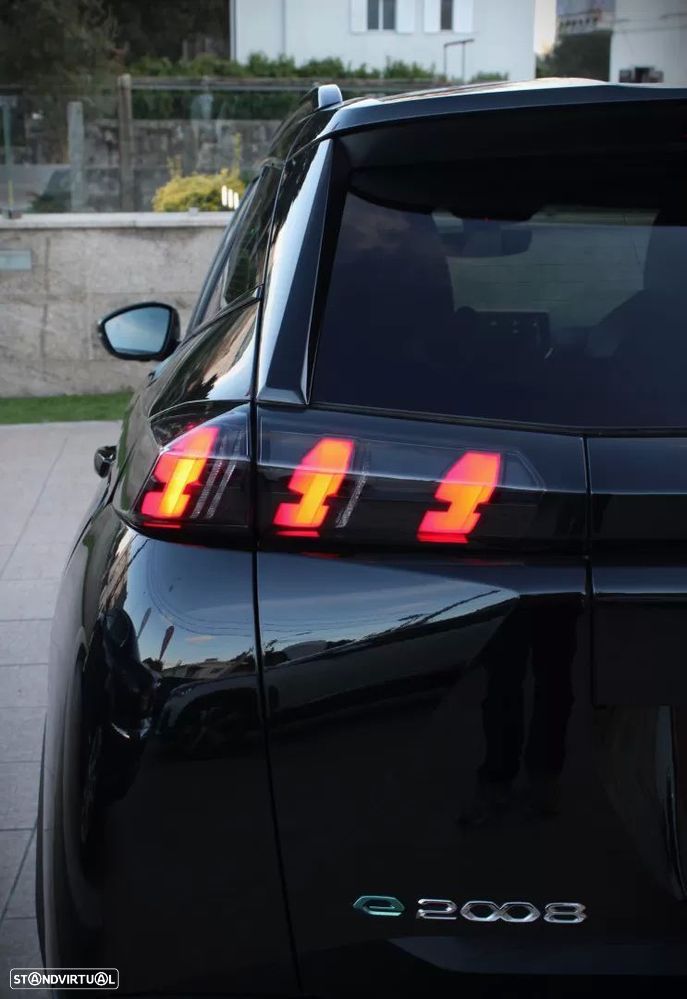 Peugeot e-2008 50 kWh GT Line - 38