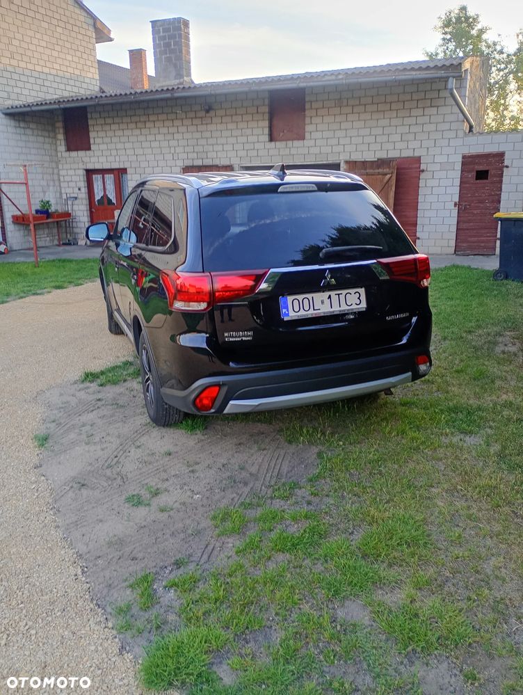 Mitsubishi Outlander 2.0 2WD Diamant - 4