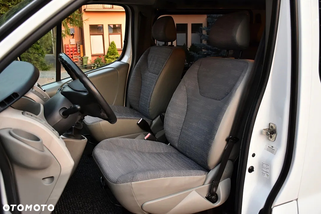 Renault Trafic 2.0 dCi 115 Passenger FAP L2H1 Expression - 25