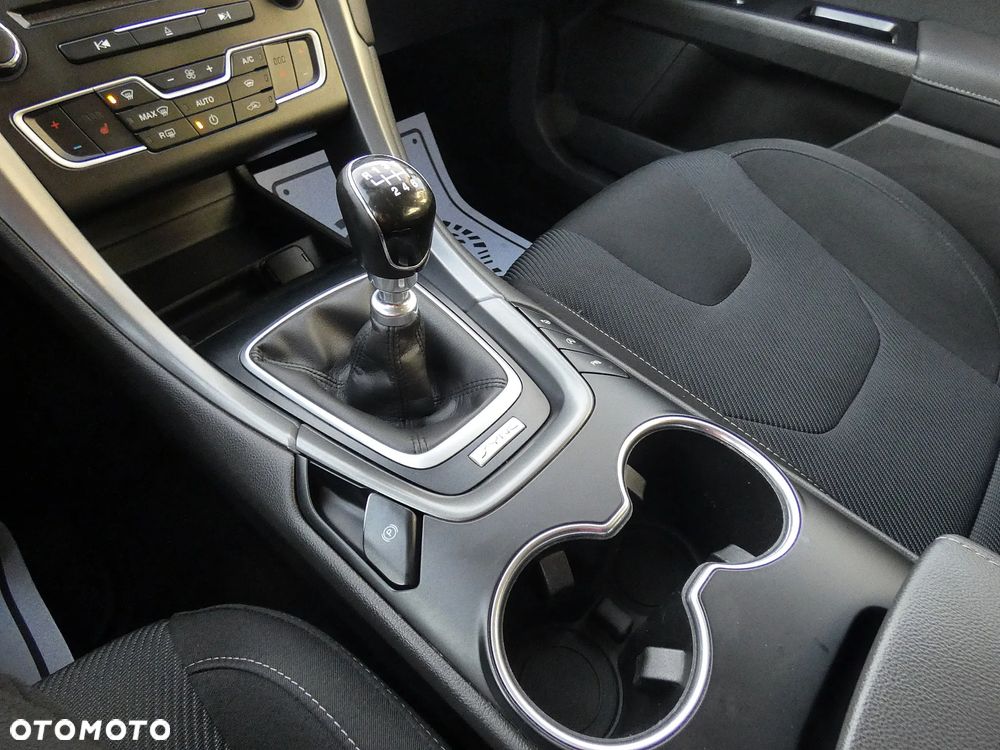 Ford Mondeo 1.5 EcoBoost Gold X (Trend) - 27