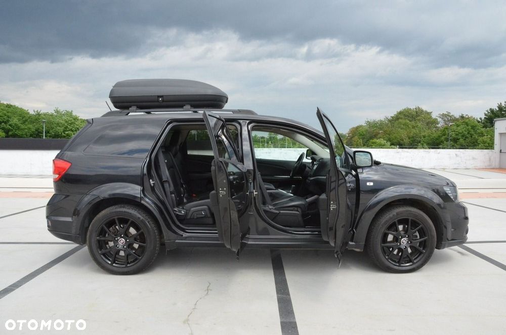 Fiat Freemont 2.0 Multijet Black Code AWD - 33