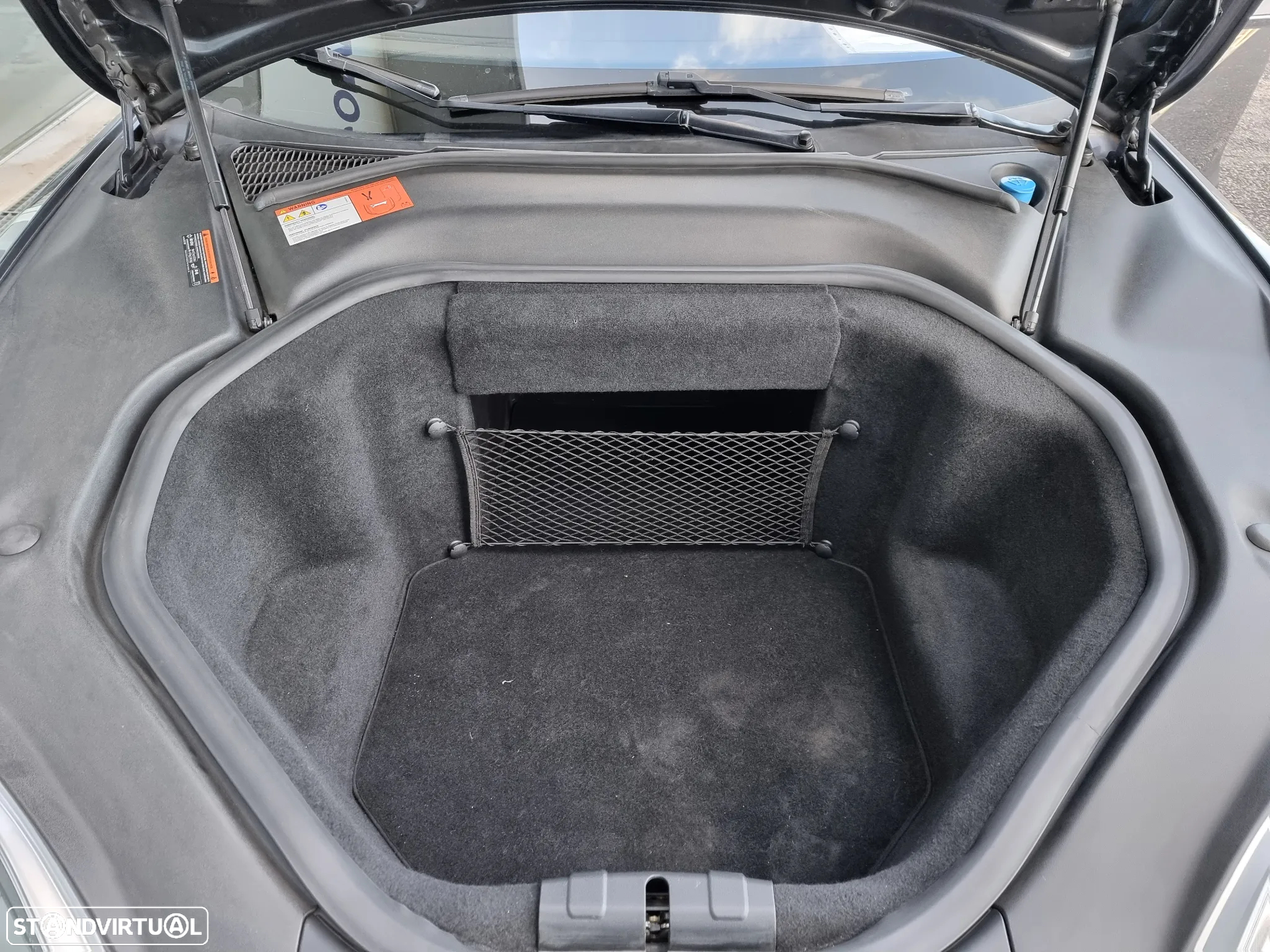 Tesla Model S Standard - 32