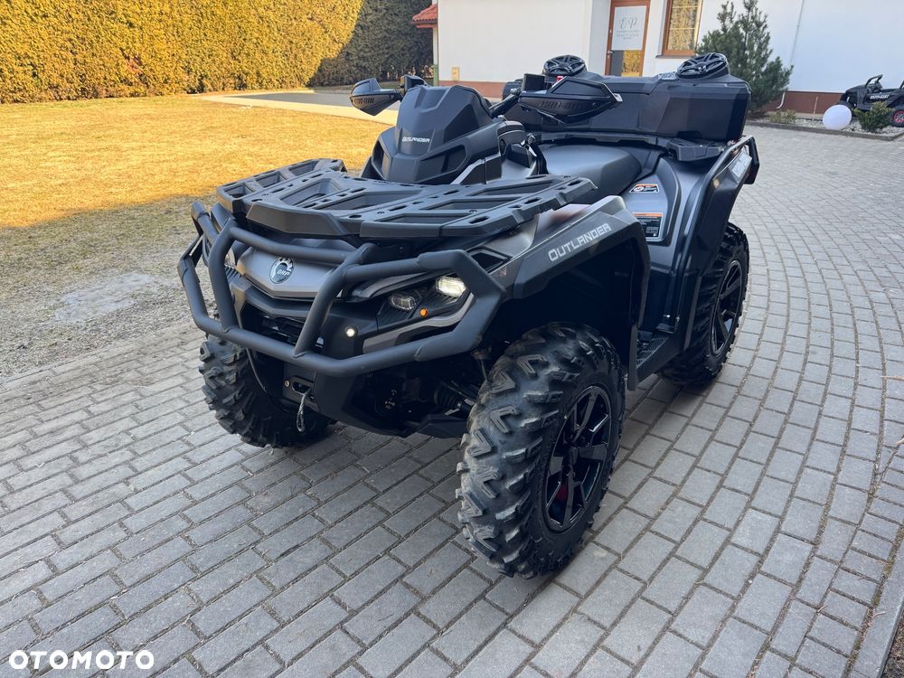 Can-Am Outlander - 1