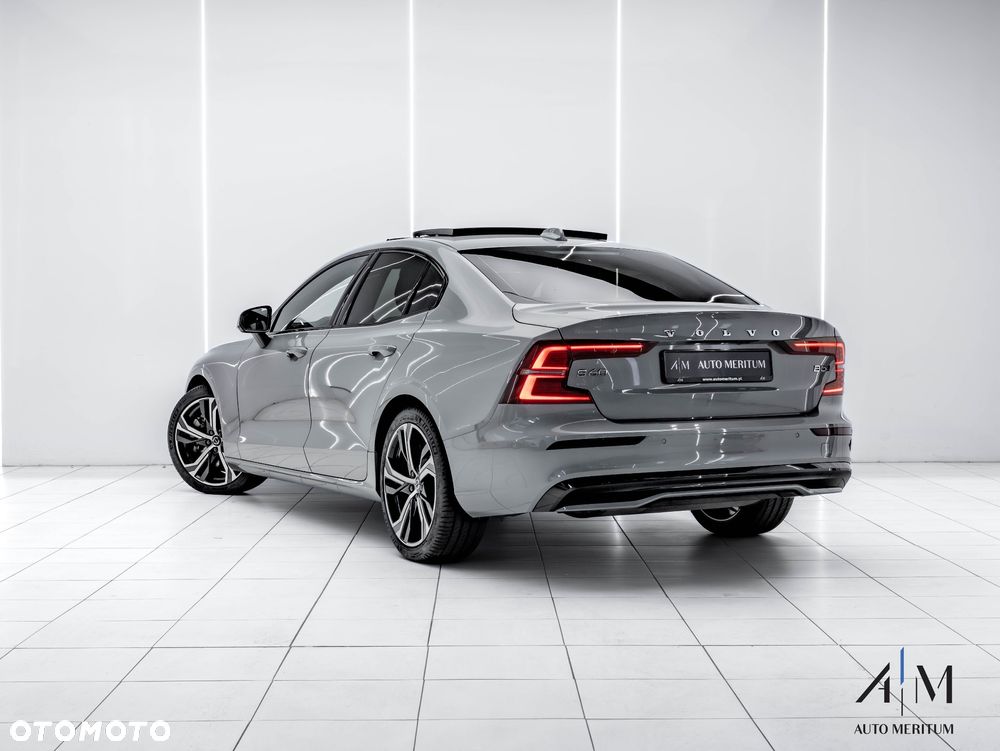 Volvo S60 B5 B AWD Ultimate Dark - 3