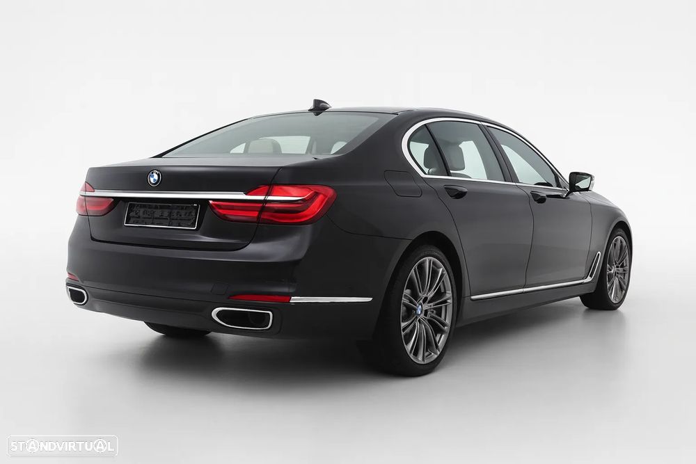 BMW 740 e iPerformance Pack M - 2