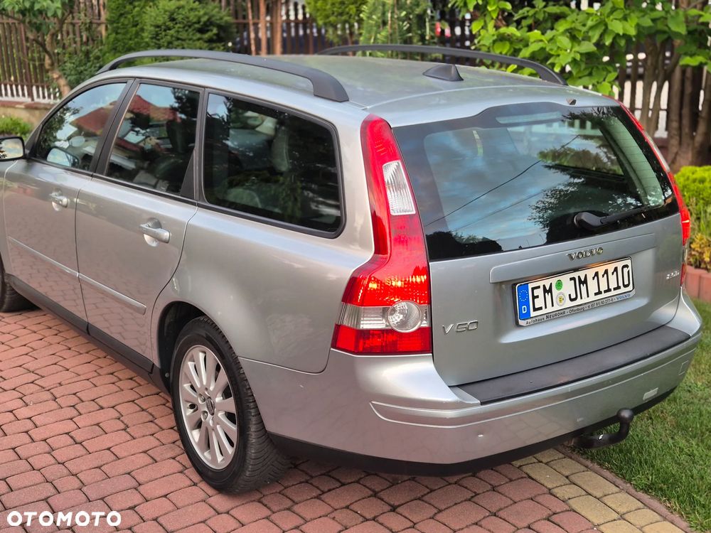 Volvo V50 2.0D Momentum - 9