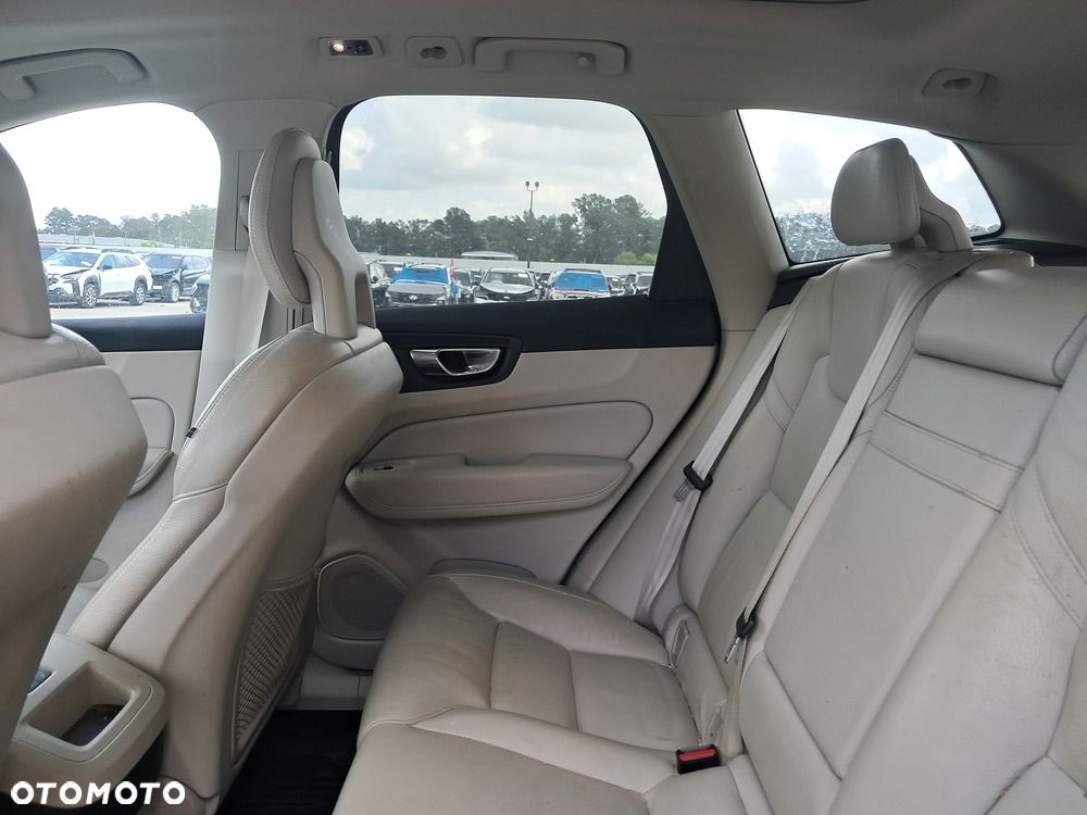 Volvo XC 60 - 20