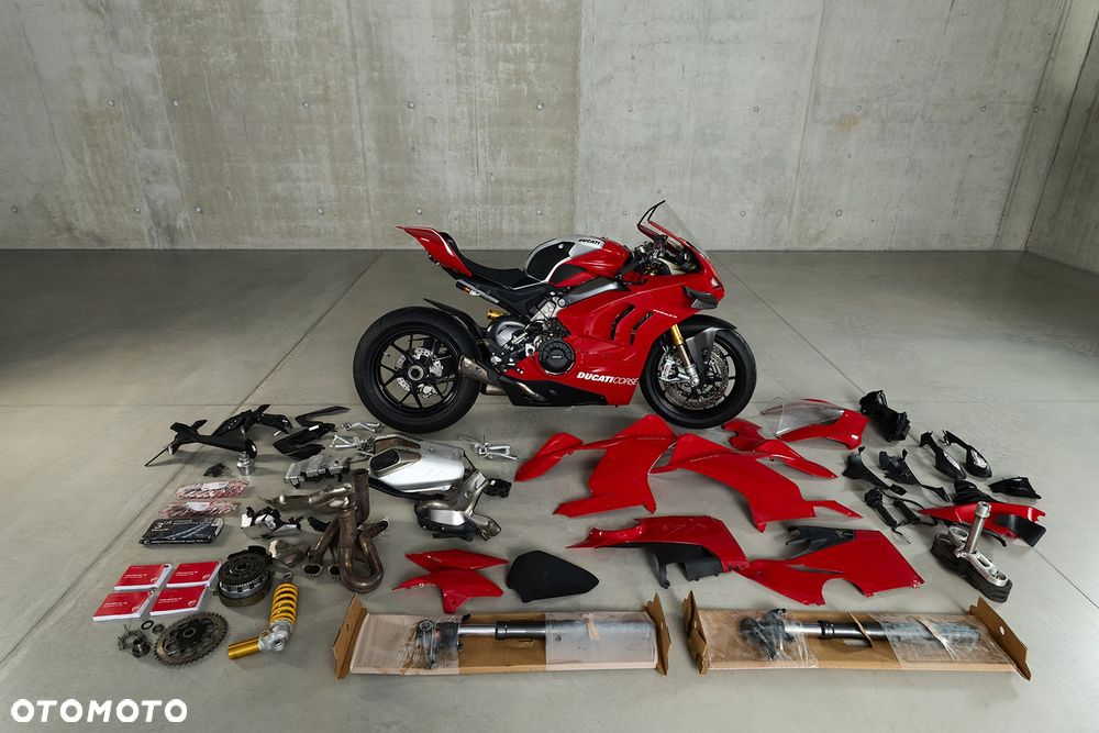 Ducati Panigale V4 - 4