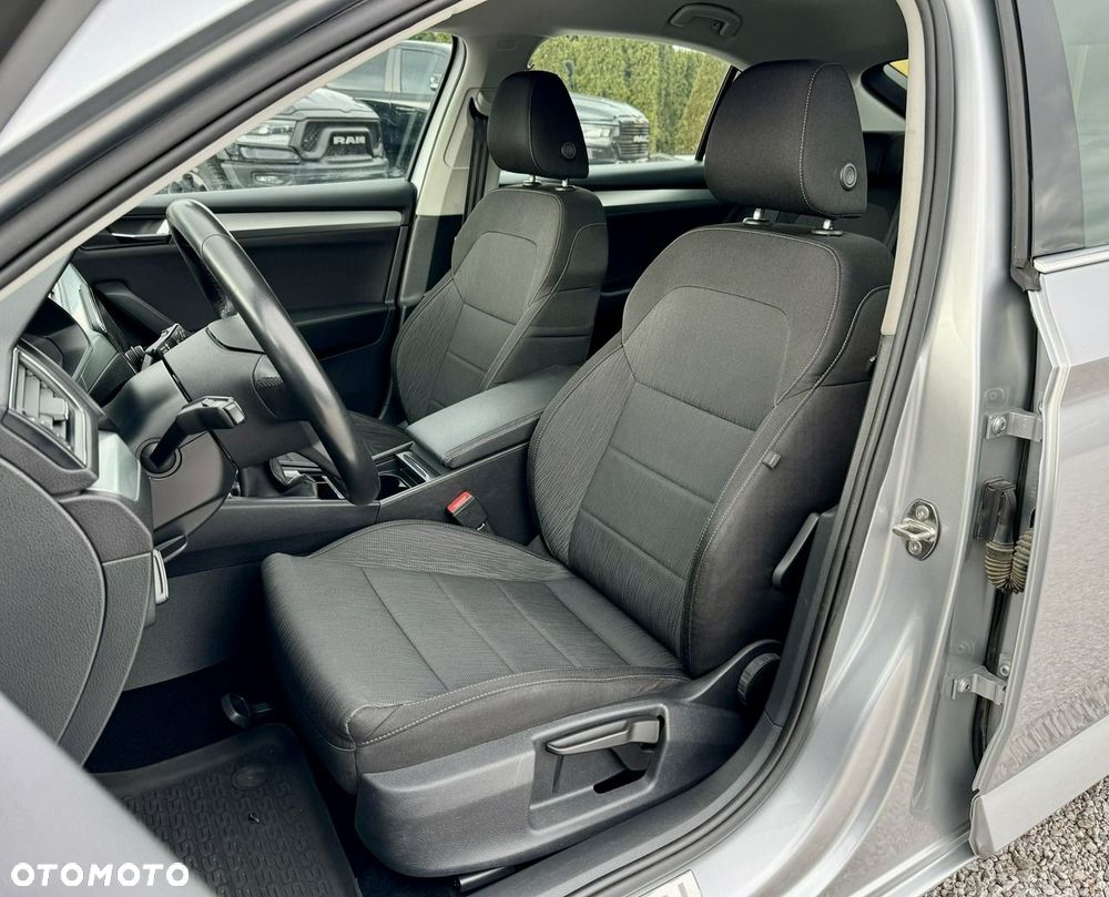 Skoda Superb 2.0 TDI SCR Ambition - 22