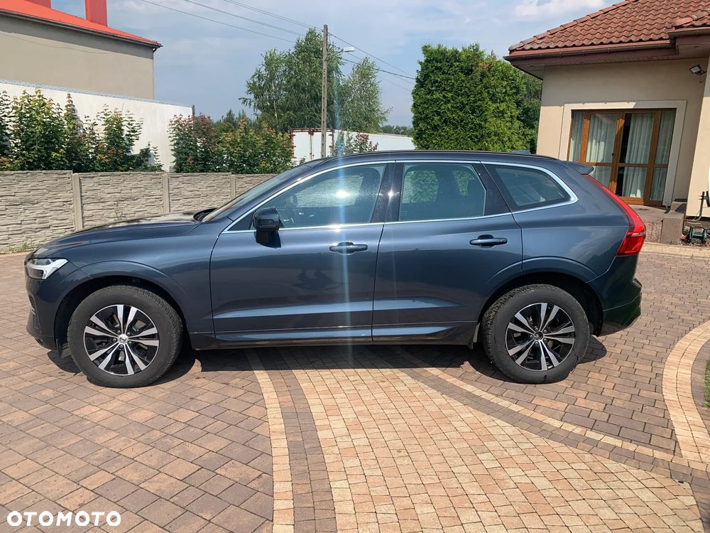 Volvo XC 60 B4 D AWD Momentum Pro - 2