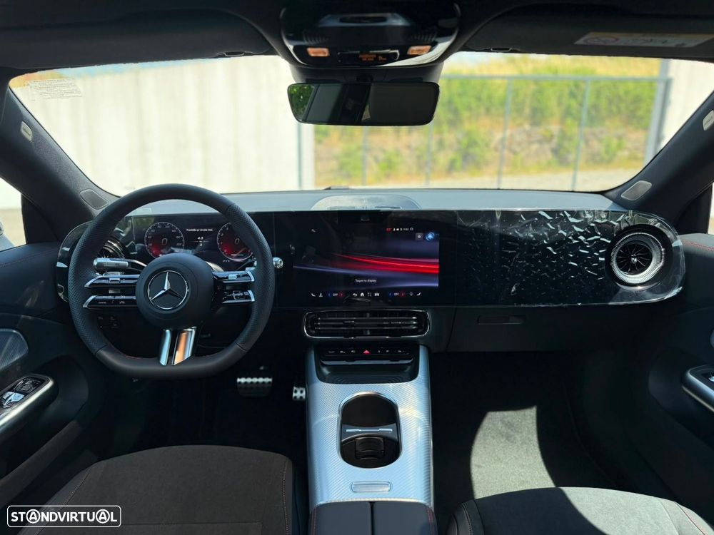 Mercedes-Benz CLA 220 - 13