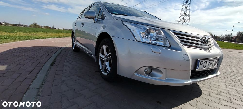 Toyota Avensis 2.0 Sol plus - 12