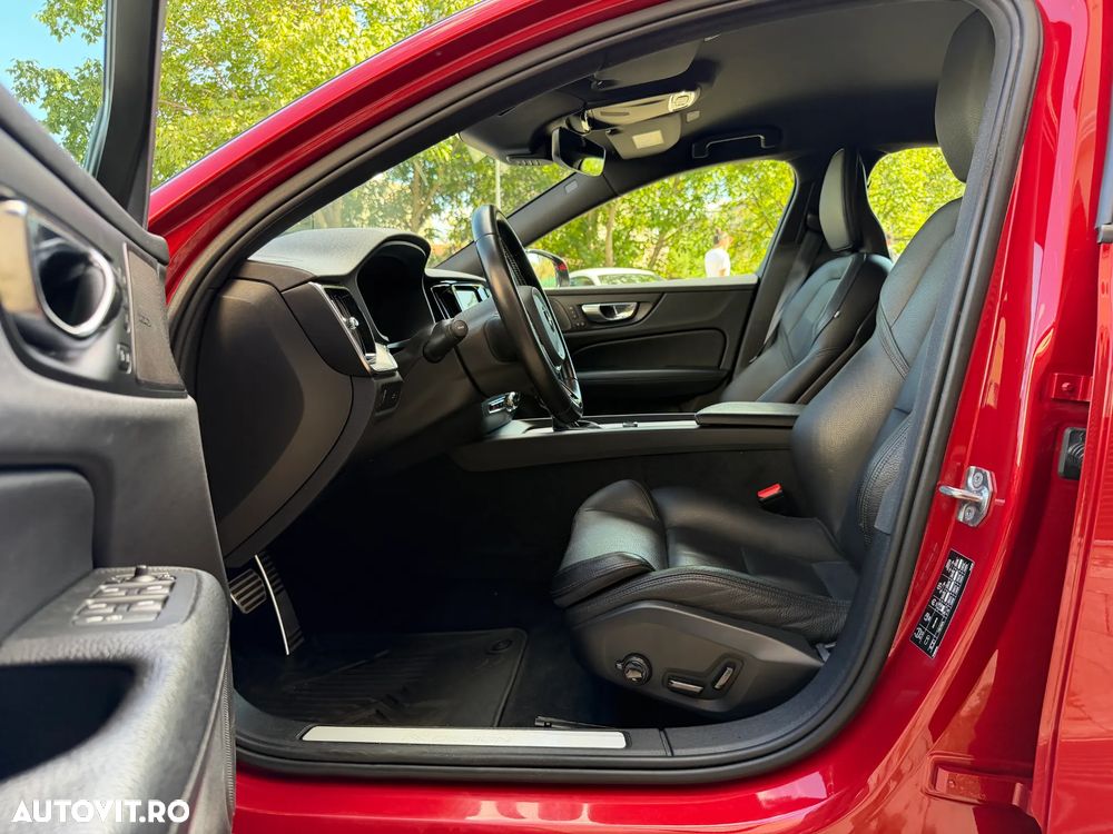 Volvo S60 T4 R-Design - 4