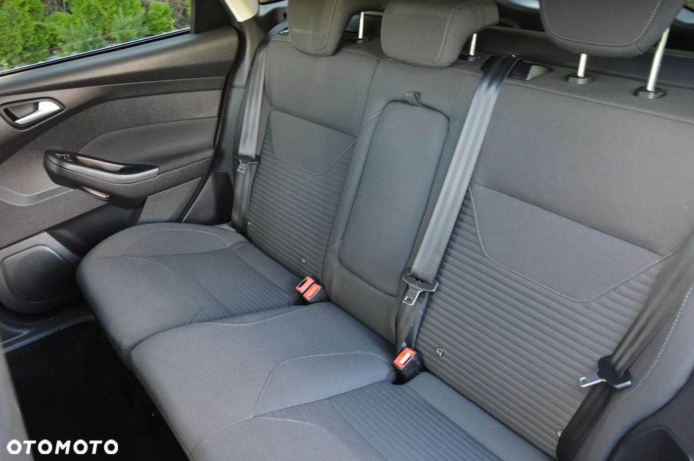 Ford Focus - 38