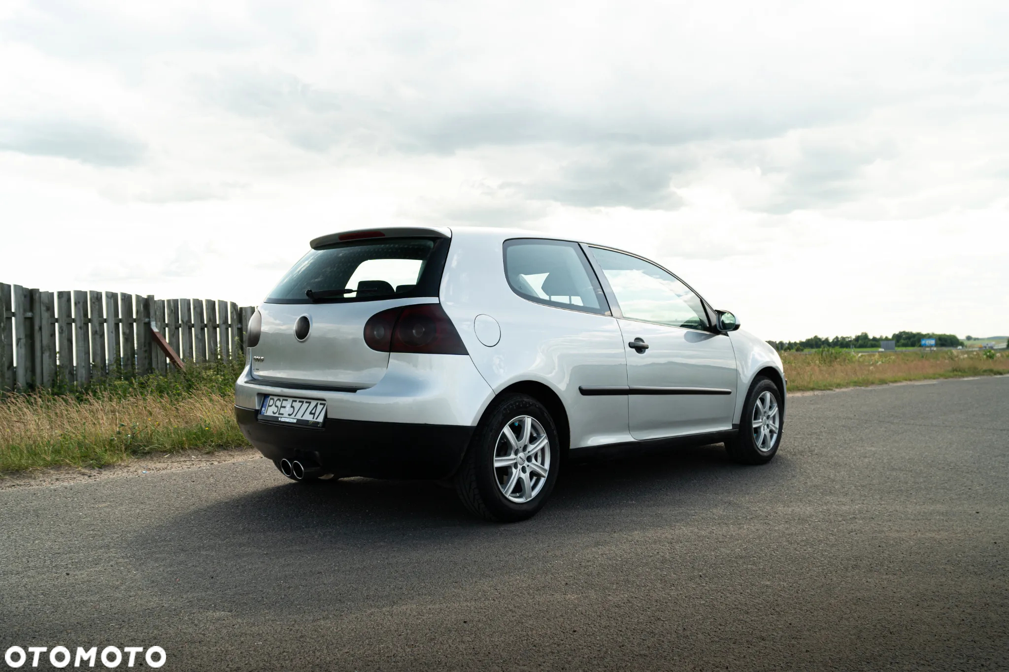 Volkswagen Golf - 2