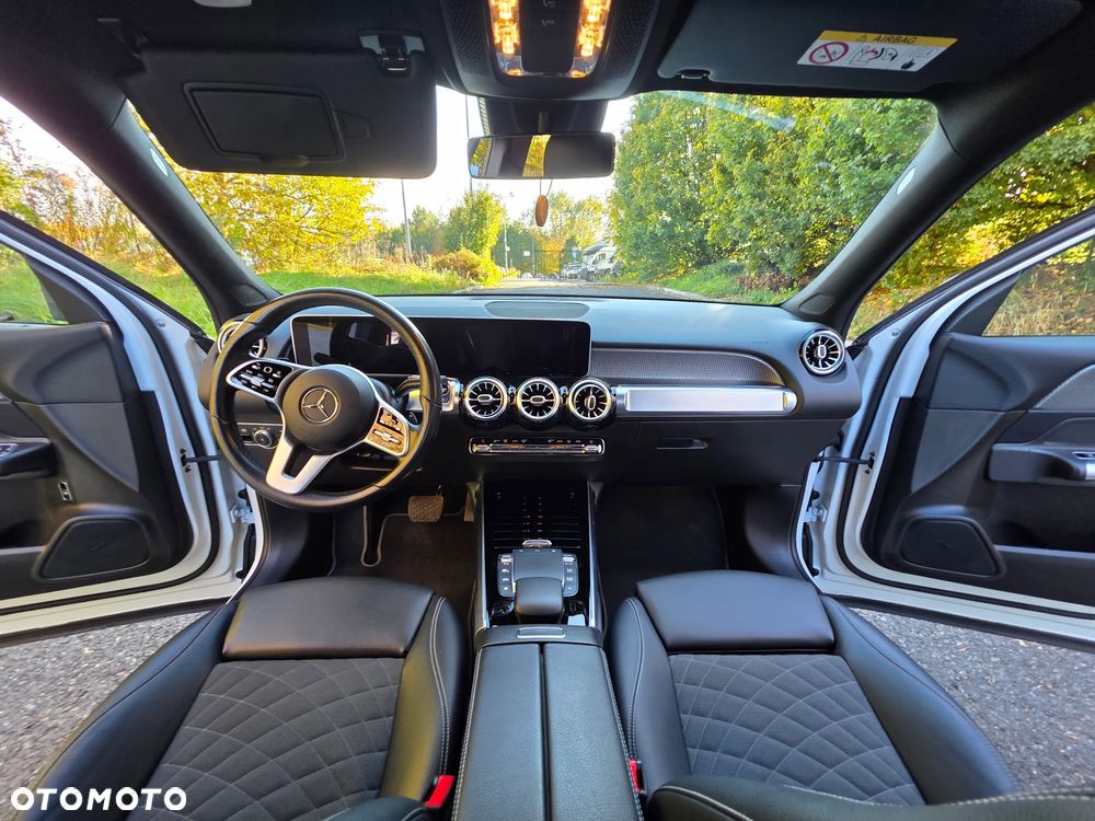 Mercedes-Benz GLB - 10
