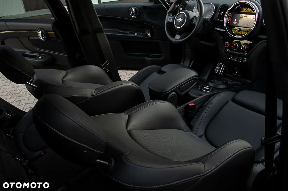MINI Countryman - 25