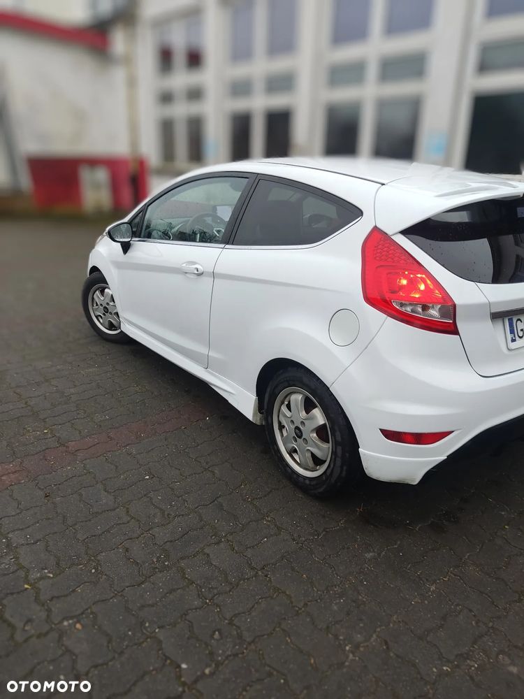 Ford Fiesta 1.4 Sport - 8