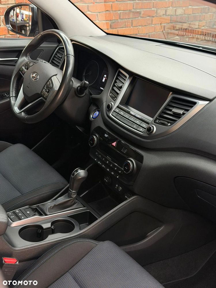 Hyundai Tucson 2.0 CRDi 4WD Automatik Style - 38