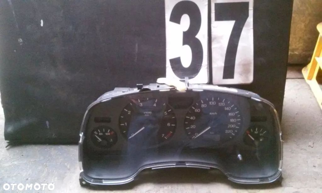 LICZNIK ZEGAR 09228746DT OPEL ASTRA II EUROPA - 1