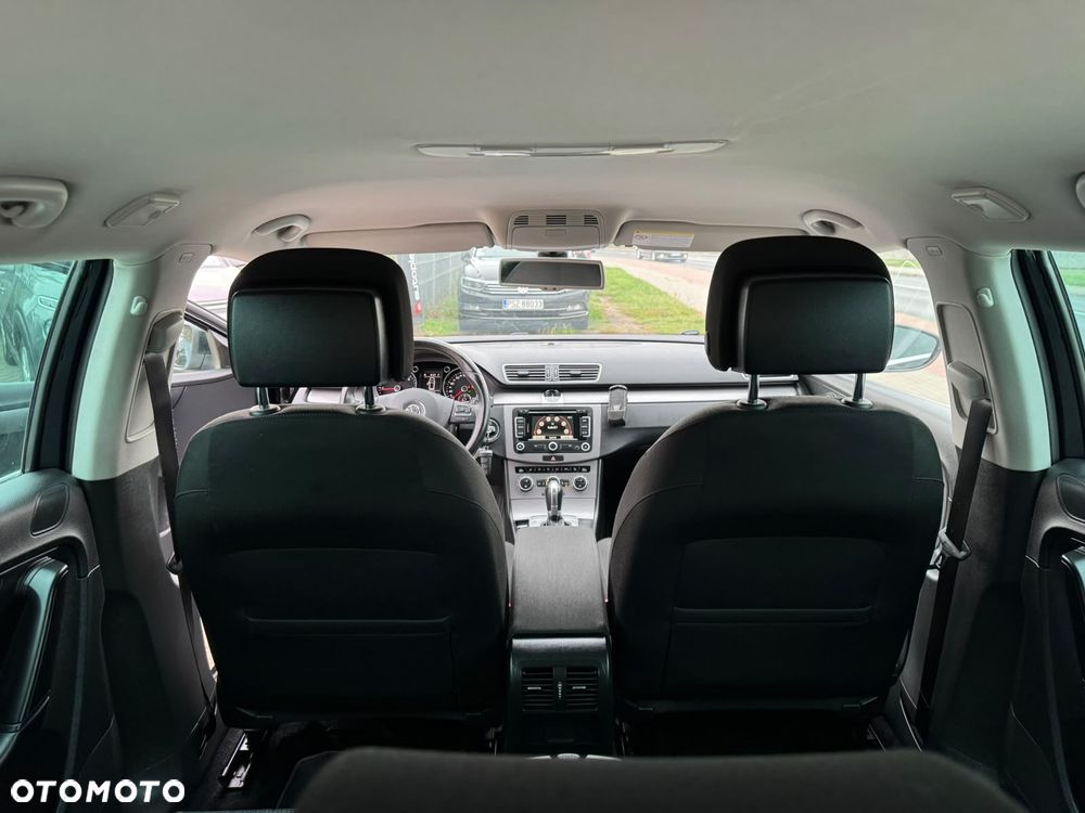 Volkswagen Passat 2.0 TDI Comfortline DSG - 22