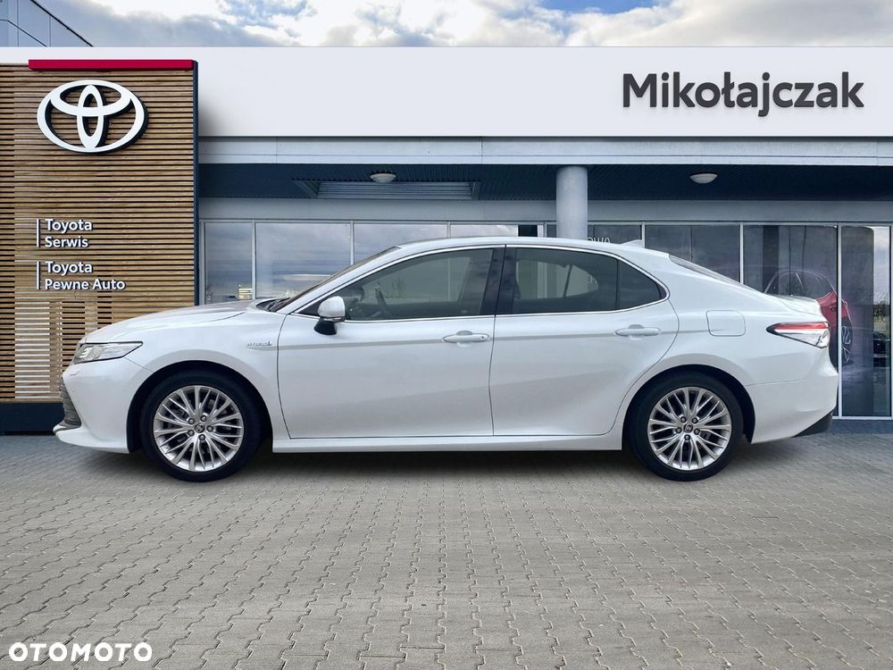 Toyota Camry 2.5 Hybrid Executive CVT - 10