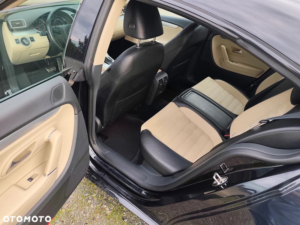 Volkswagen Passat CC - 17