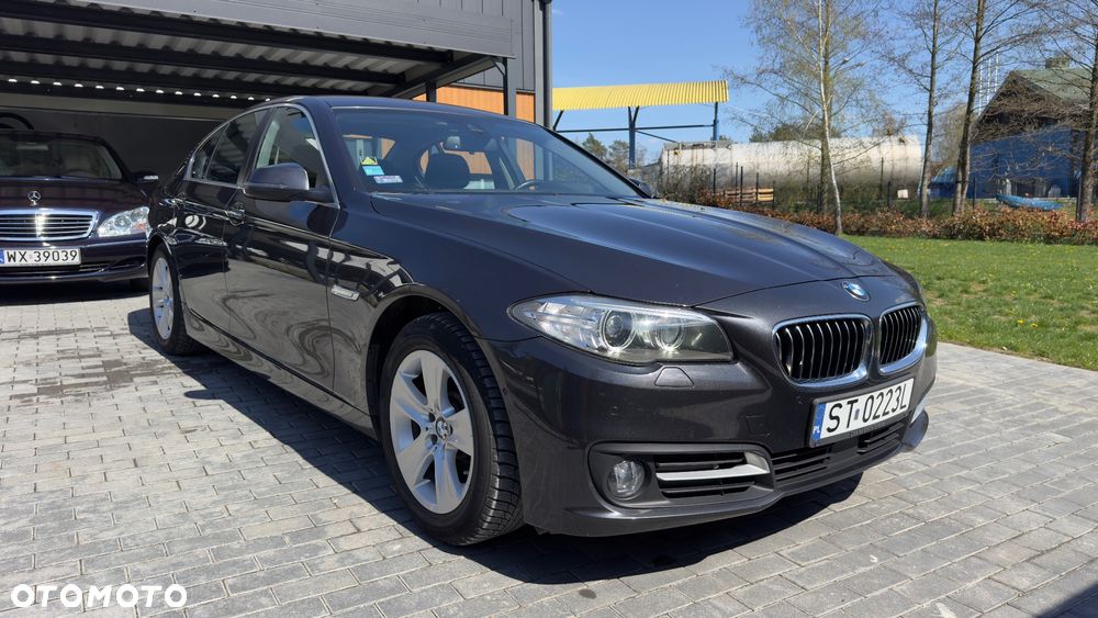 BMW Seria 5 528i xDrive Modern Line - 8