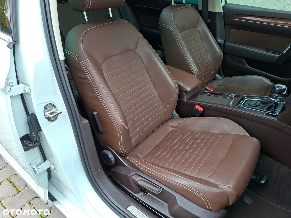 Volkswagen Passat 1.4 TSI ACT (BlueMotion Technology) DSG Highline - 23