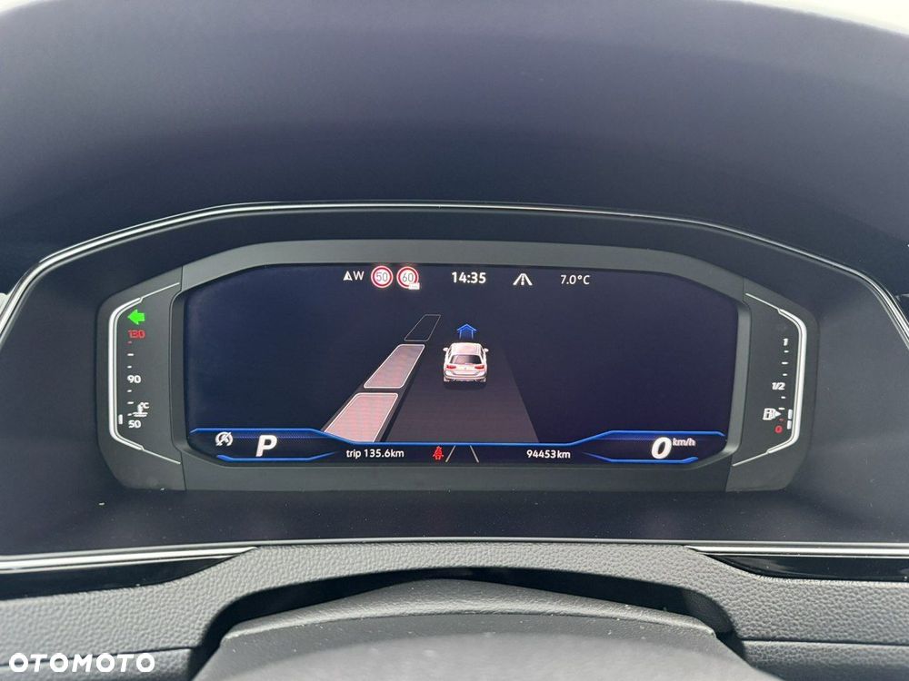 Volkswagen Passat - 18