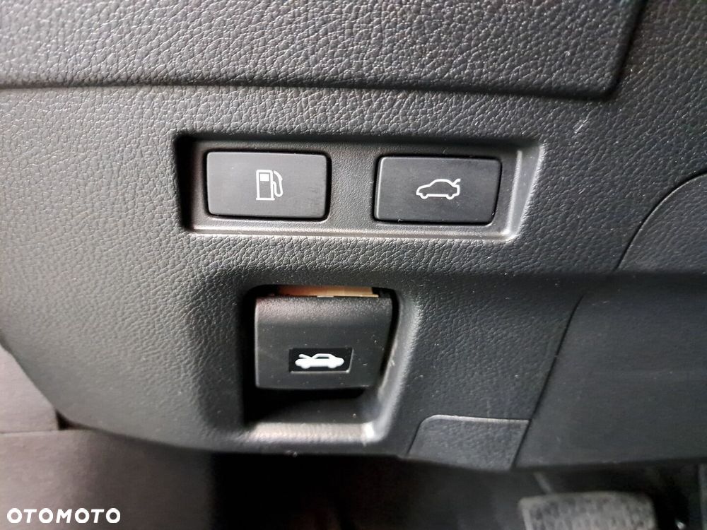 Lexus ES 300h Business Edition - 39