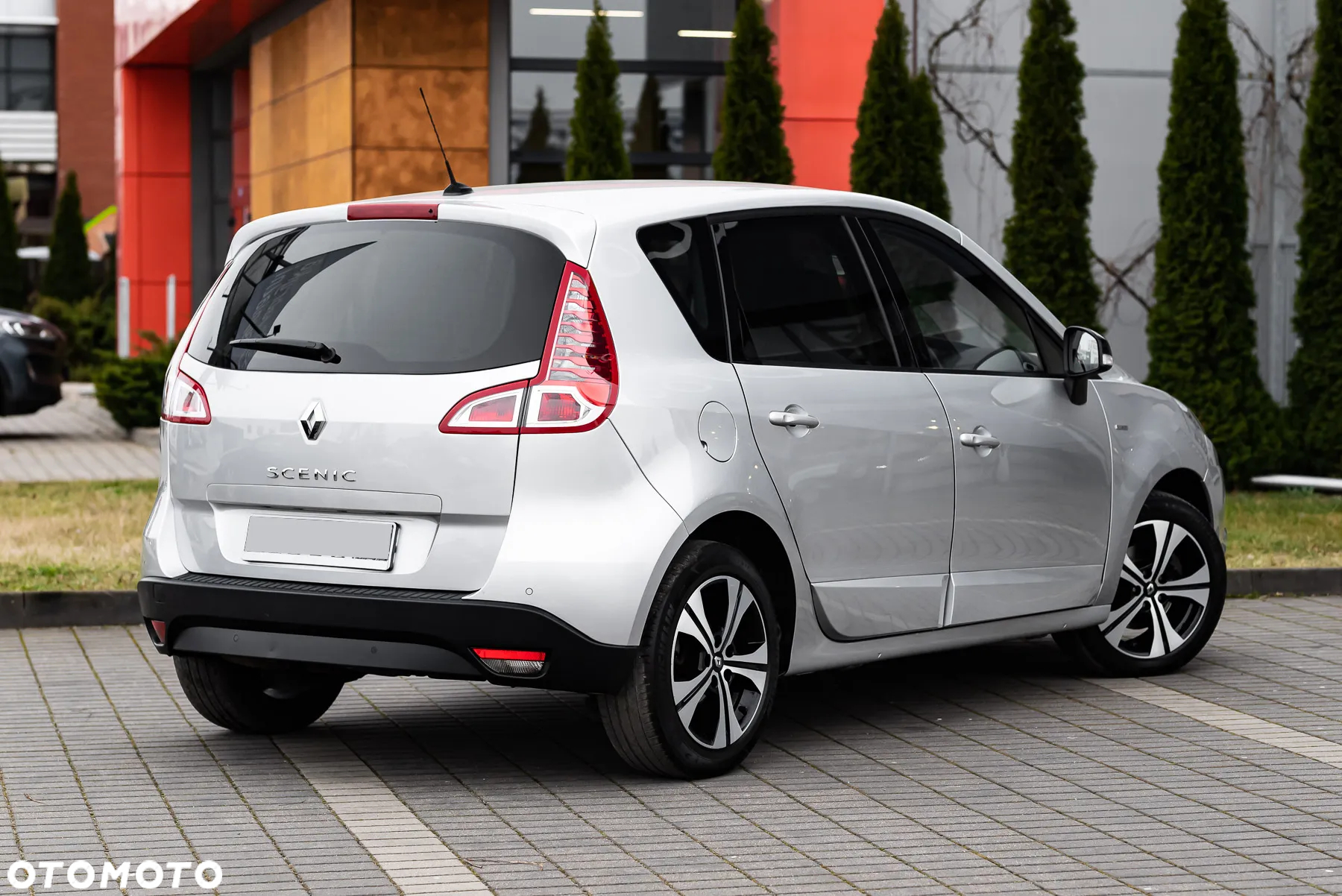 Renault Scenic 2.0 16V 140 CVT Bose Edition - 9