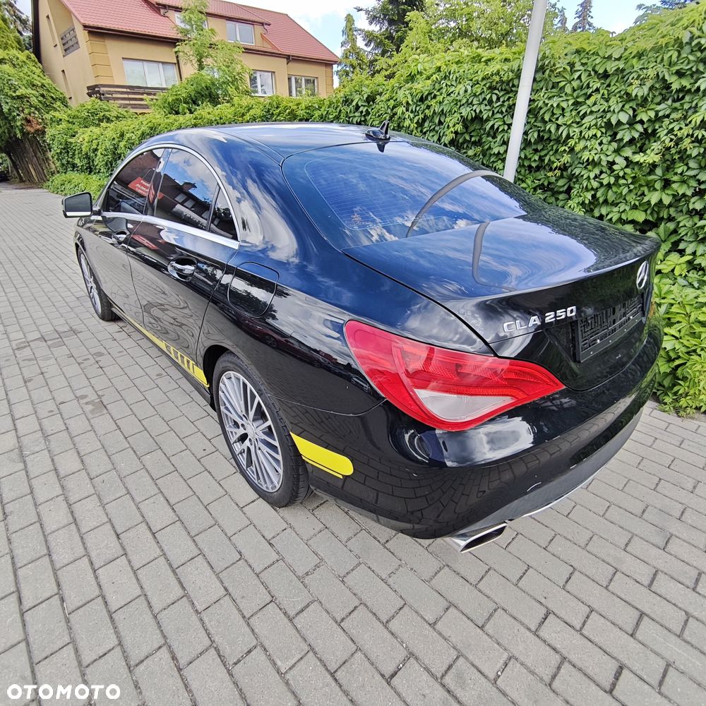 Mercedes-Benz CLA 250 7G-DCT Sport - 17