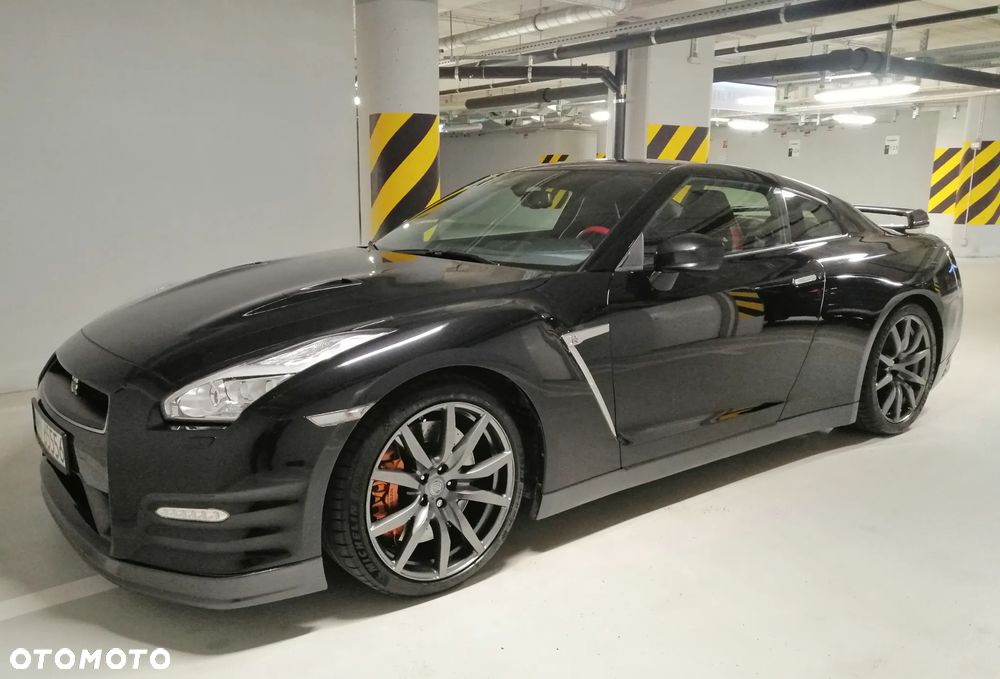 Nissan GT-R Black Edition - 3