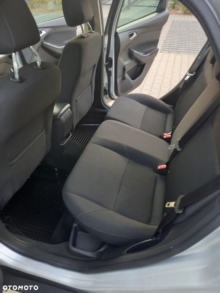Ford Focus - 21