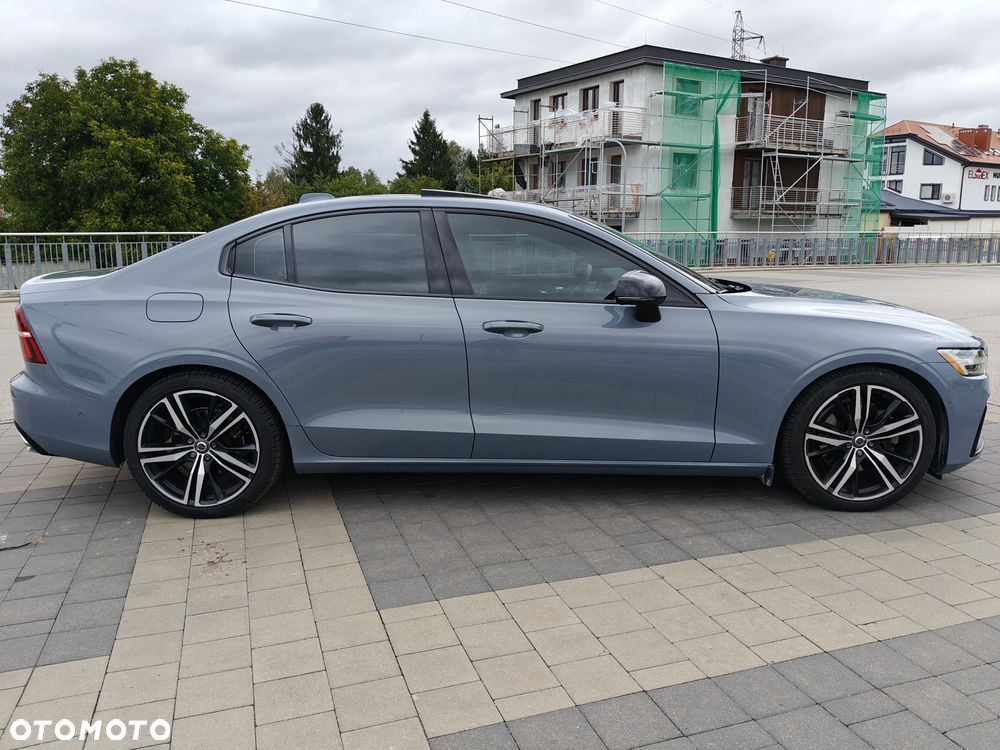 Volvo S60 B5 B AWD R-Design - 4