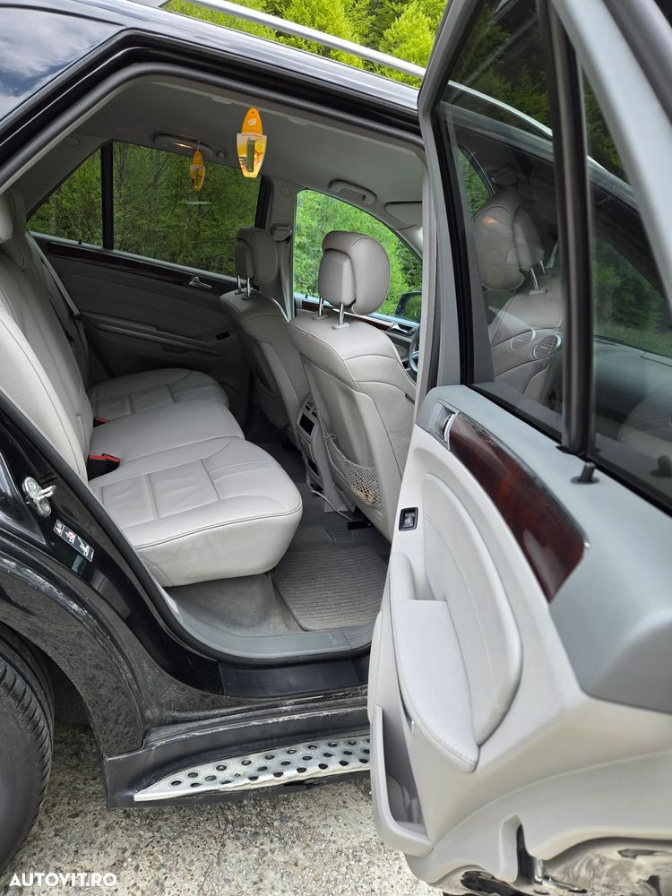 Mercedes-Benz ML - 12