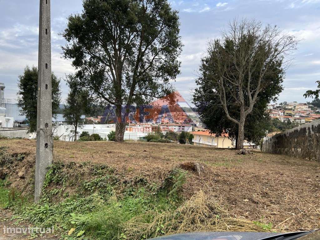Terreno para construção, classificado no PDM como Espaço Residencia... - Grande imagem: 5/12